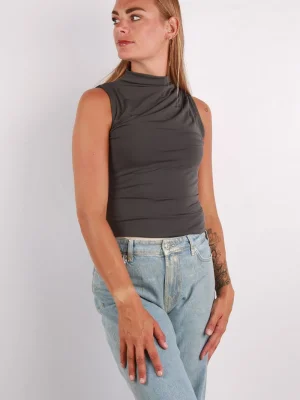 ნაცრისფერი