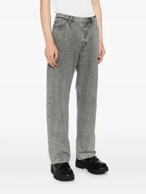 ნაცრისფერი