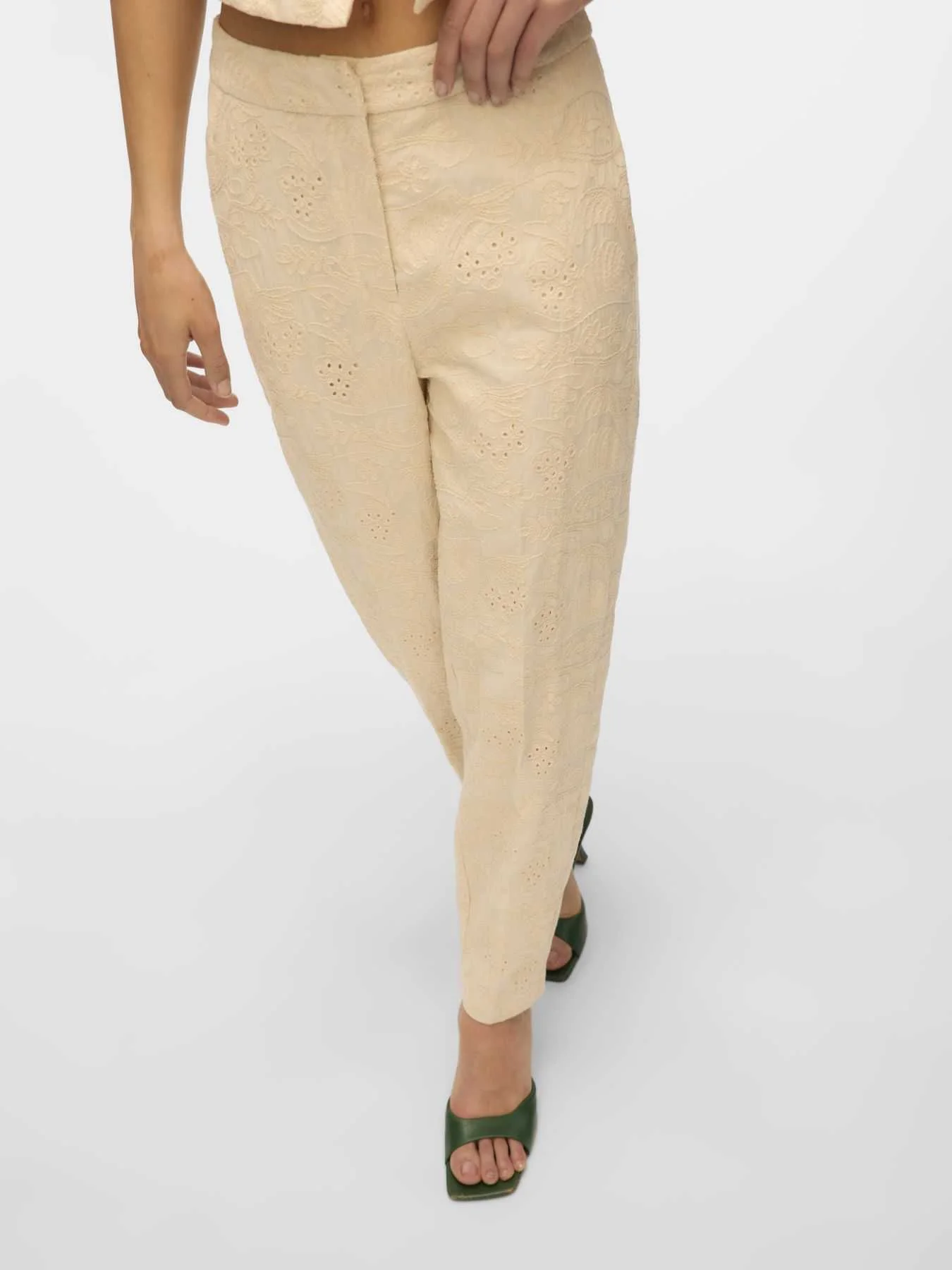 Beige2