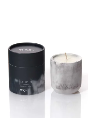 ნაცრისფერი