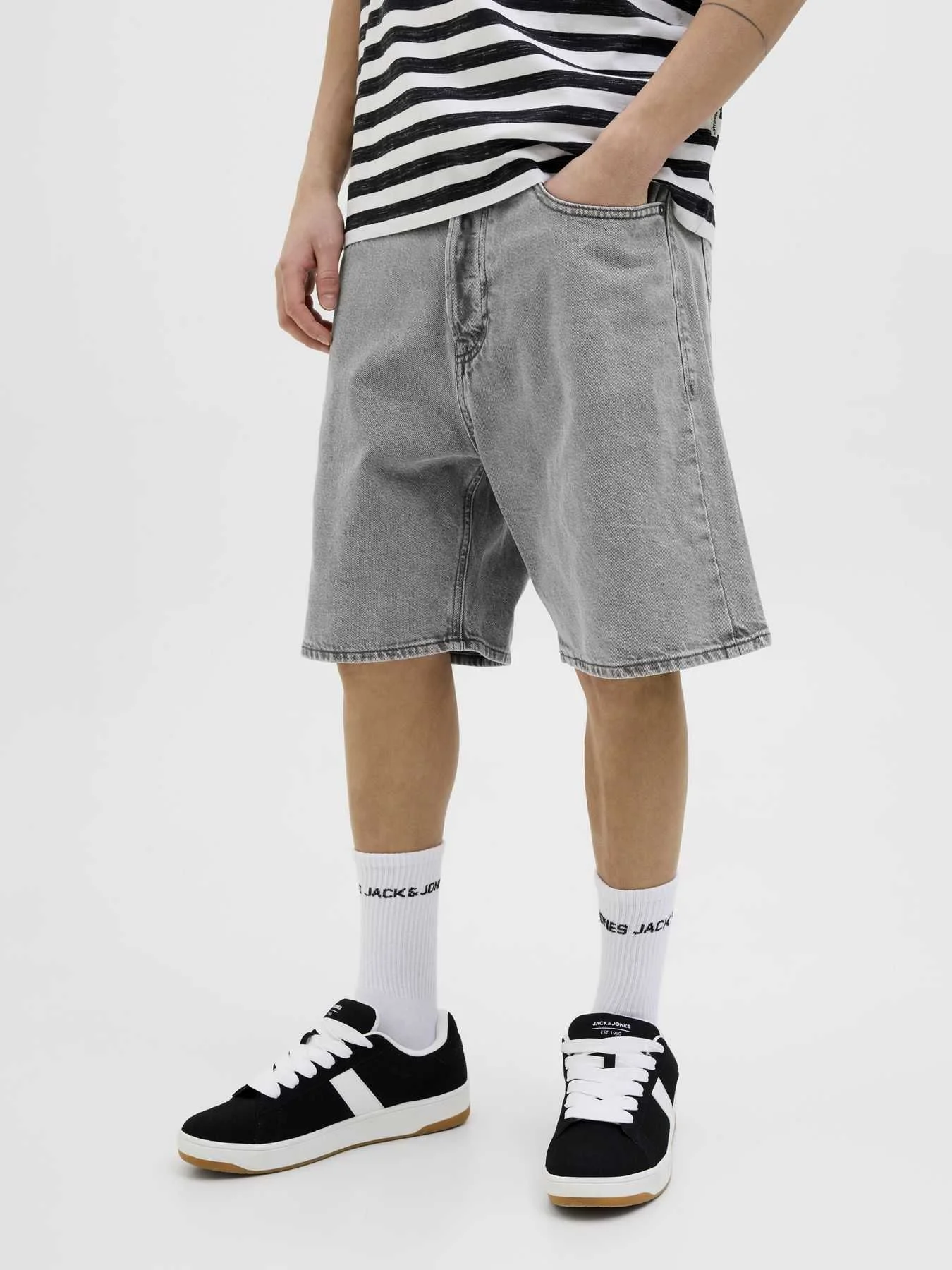 gray