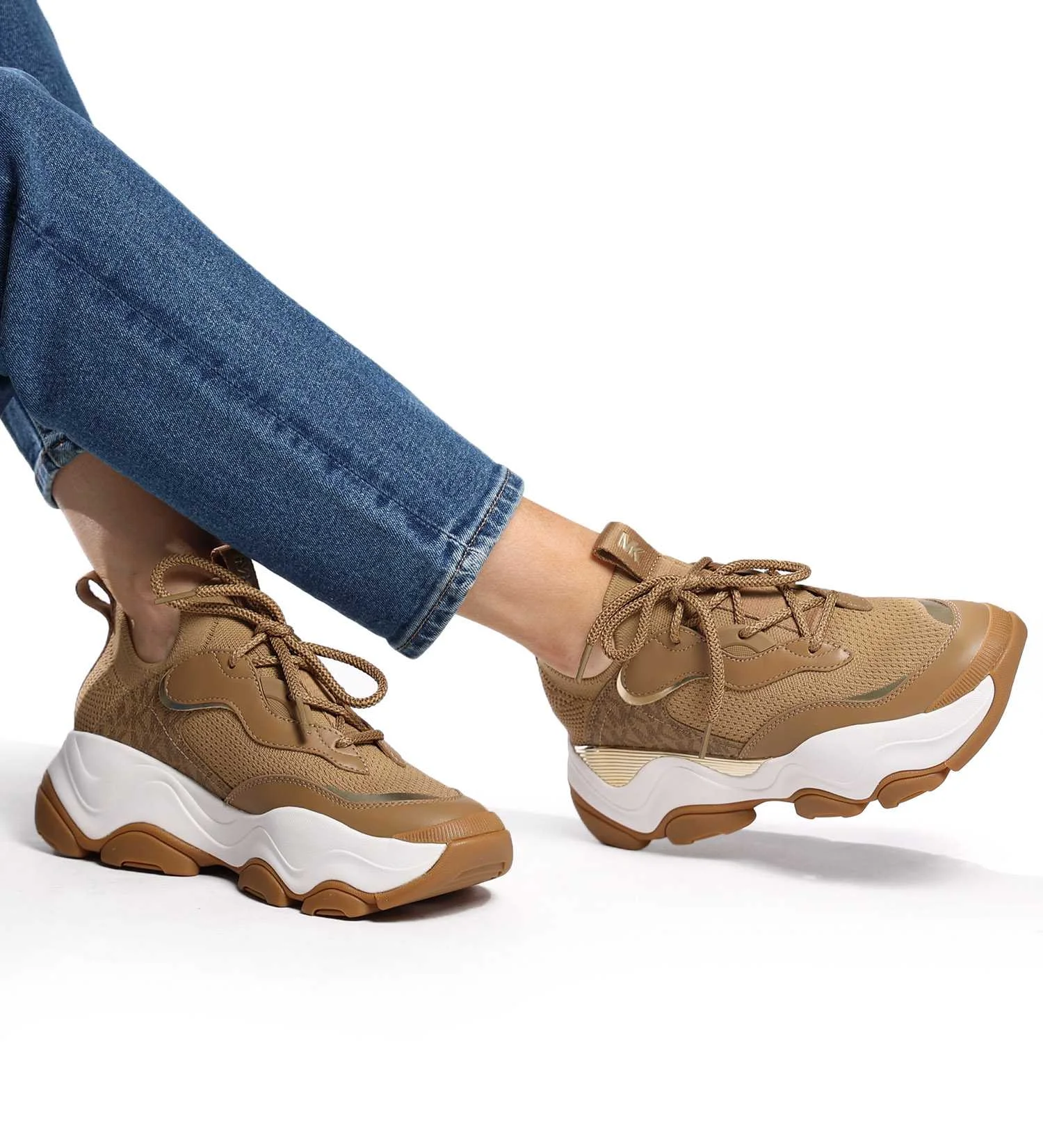 ყავისფერი