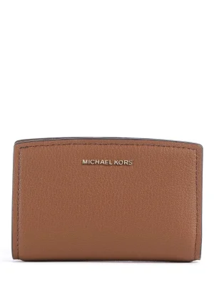 ყავისფერი