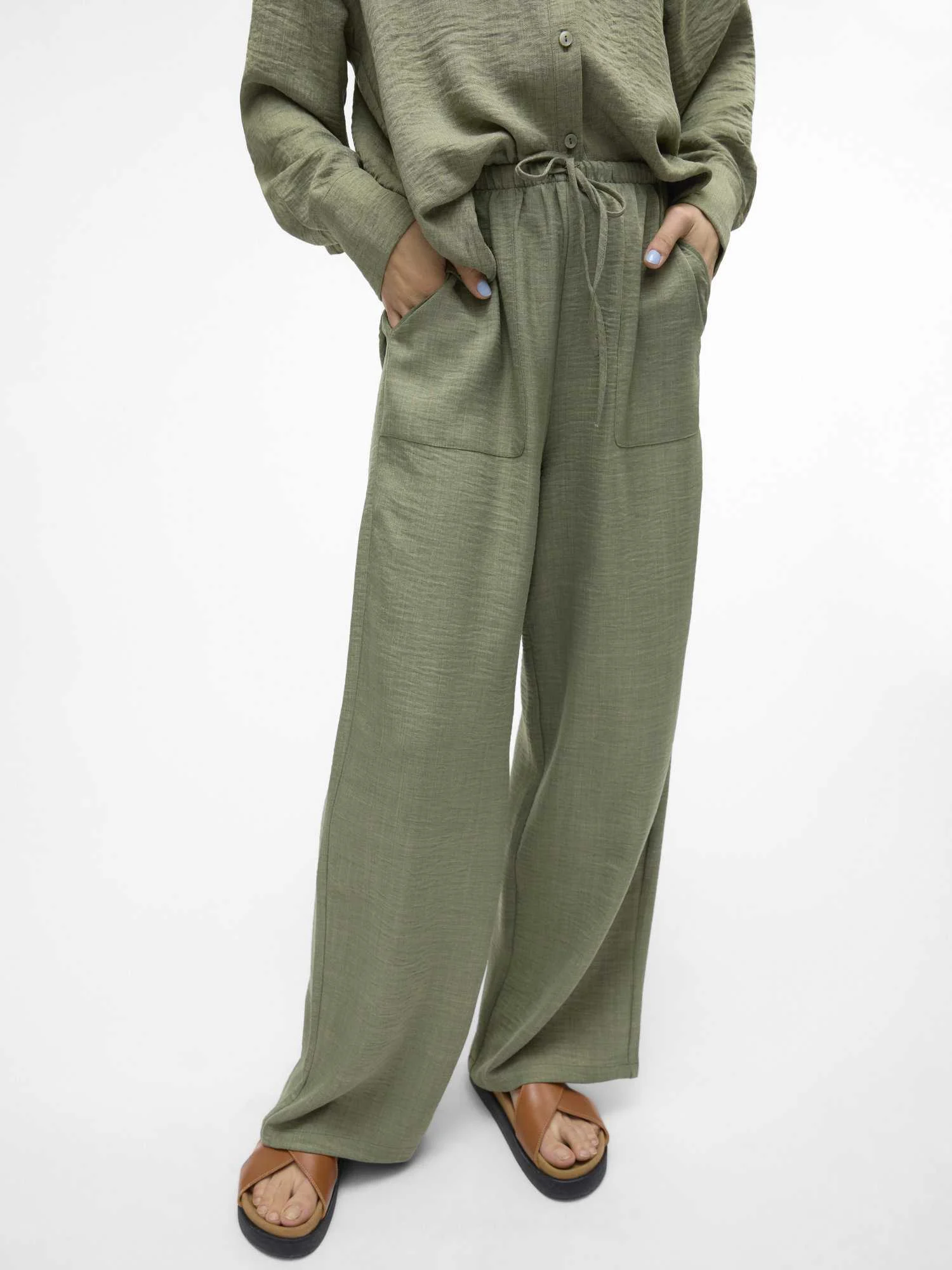 khaki