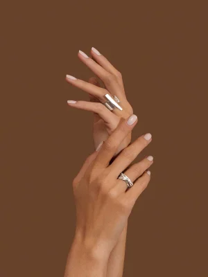 ვერცხლისფერი