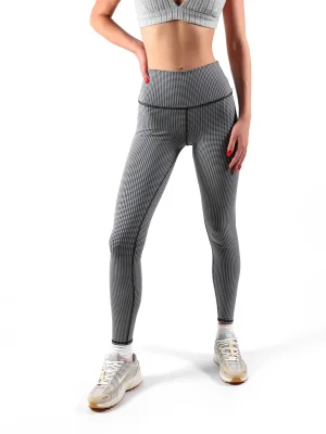 ნაცრისფერი