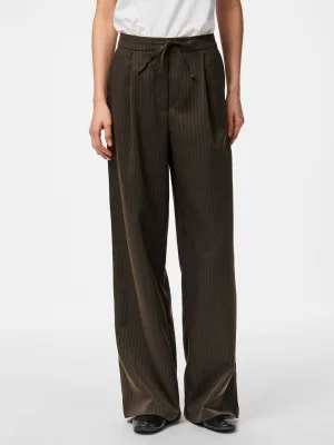 ყავისფერი