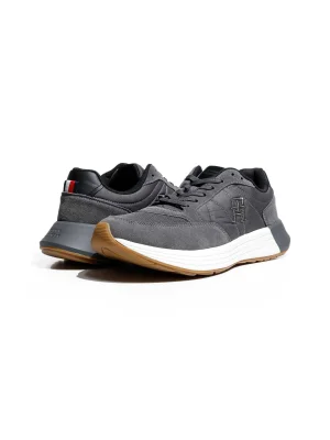 ნაცრისფერი