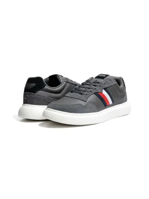 ნაცრისფერი