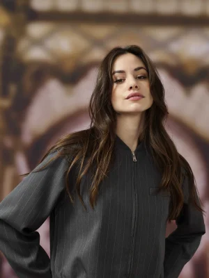 ნაცრისფერი