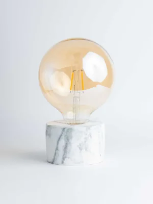 ნაცრისფერი