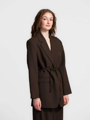 ყავისფერი