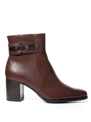 ყავისფერი