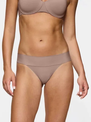 იასამნისფერი