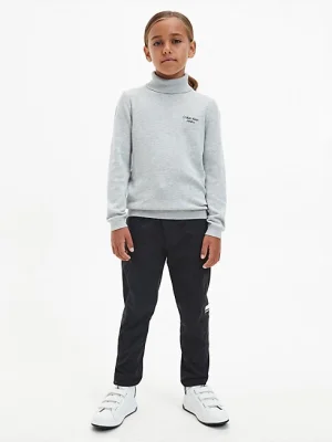 ნაცრისფერი