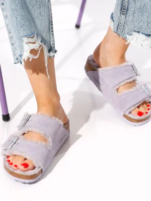 იასამნისფერი