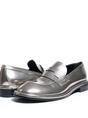 ვერცხლისფერი