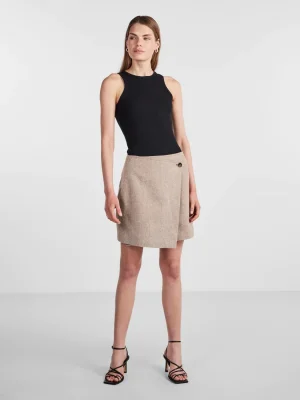 ნაცრისფერი