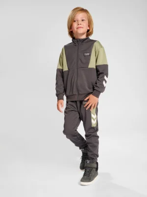 ნაცრისფერი