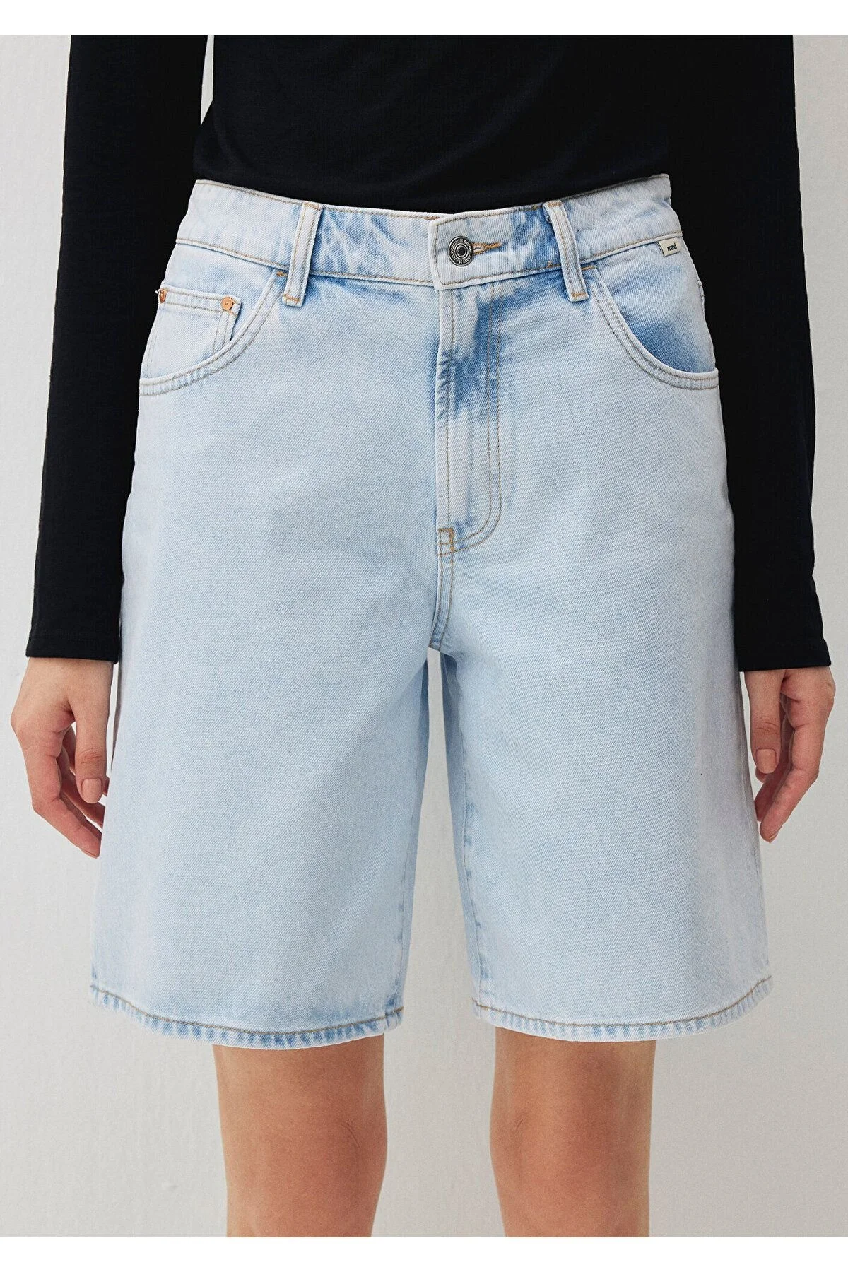 LightBlue