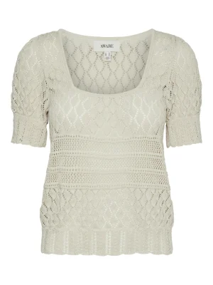 ნაცრისფერი