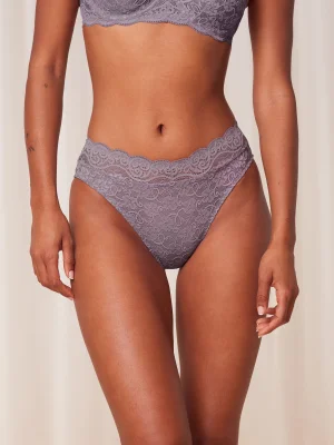 იასამნისფერი