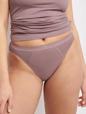 იასამნისფერი