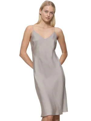 ნაცრისფერი