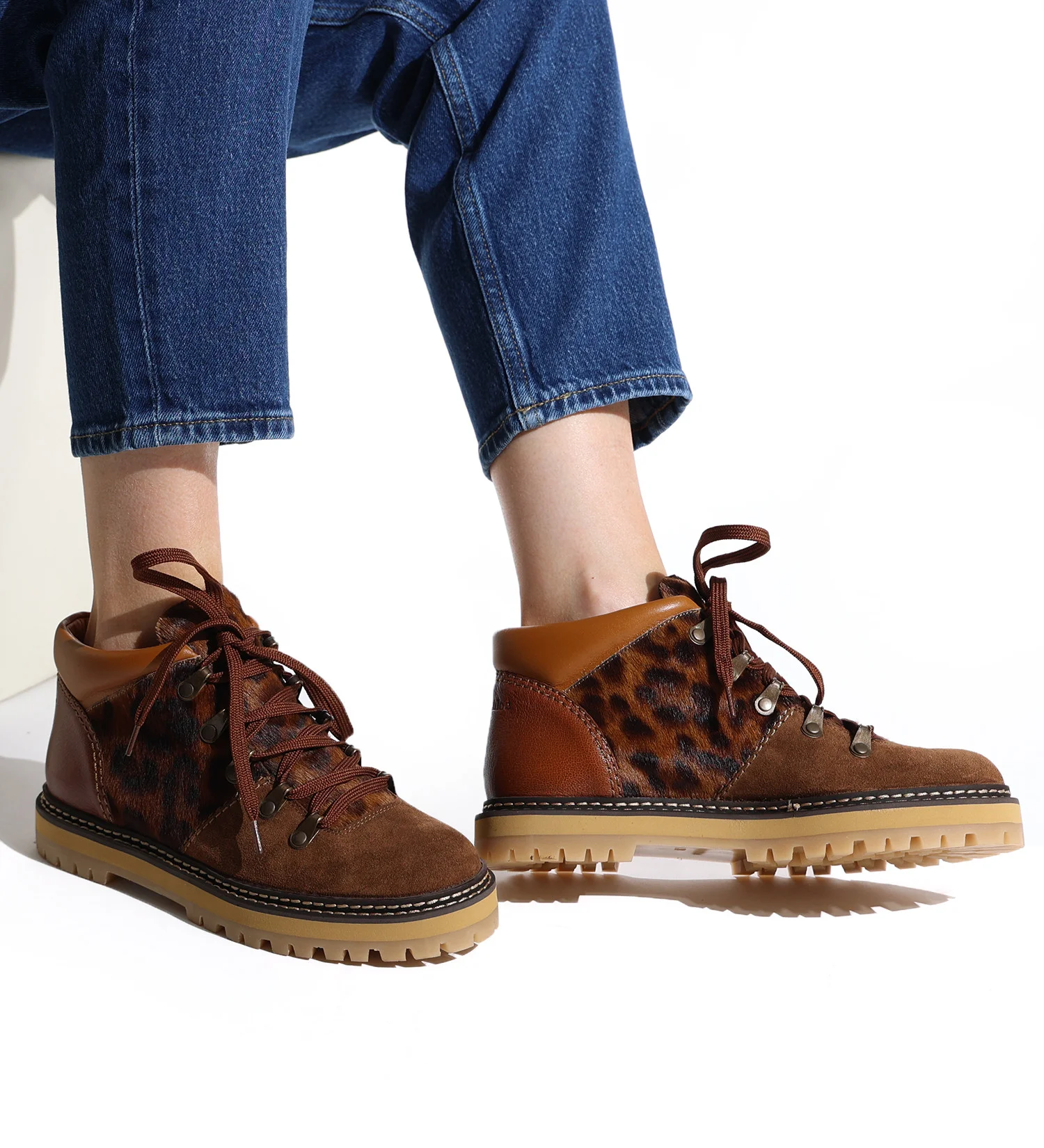 ყავისფერი