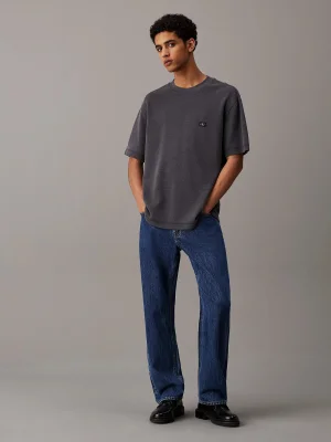 ნაცრისფერი