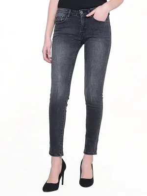 ნაცრისფერი