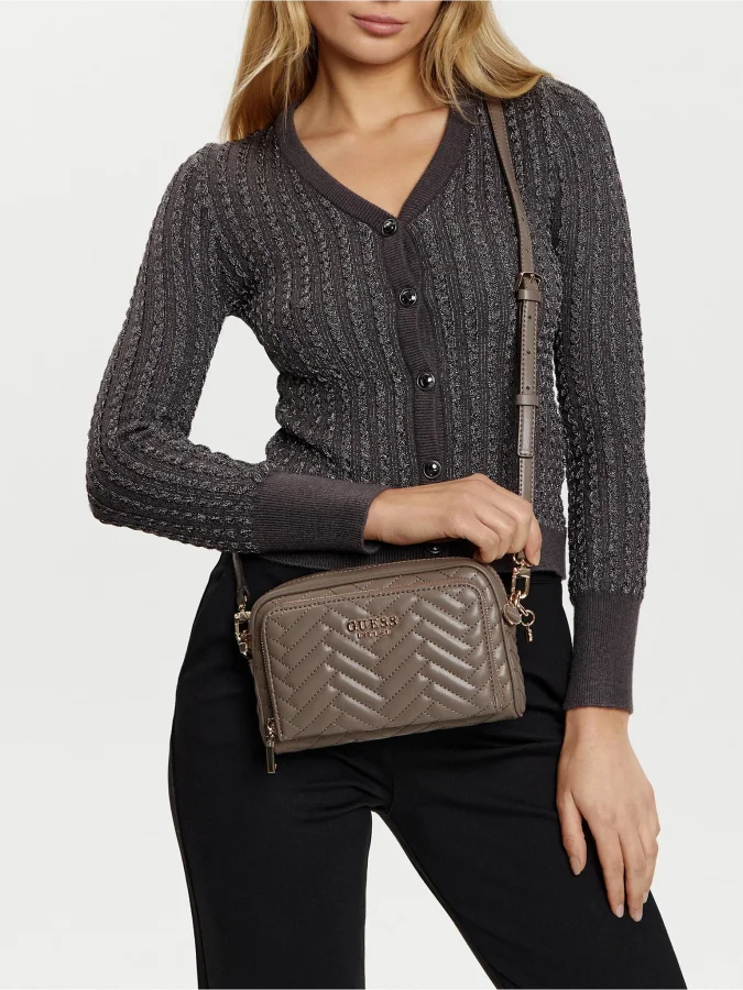GUESS - ANNING CAMERA... 2
