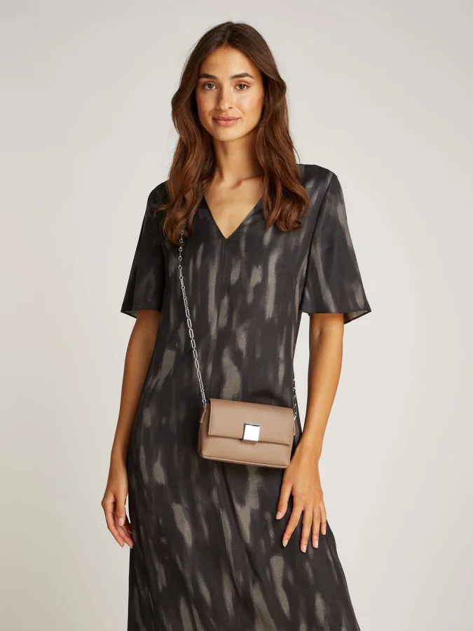 CALVIN KLEIN - CK PLAQUE SM... 2