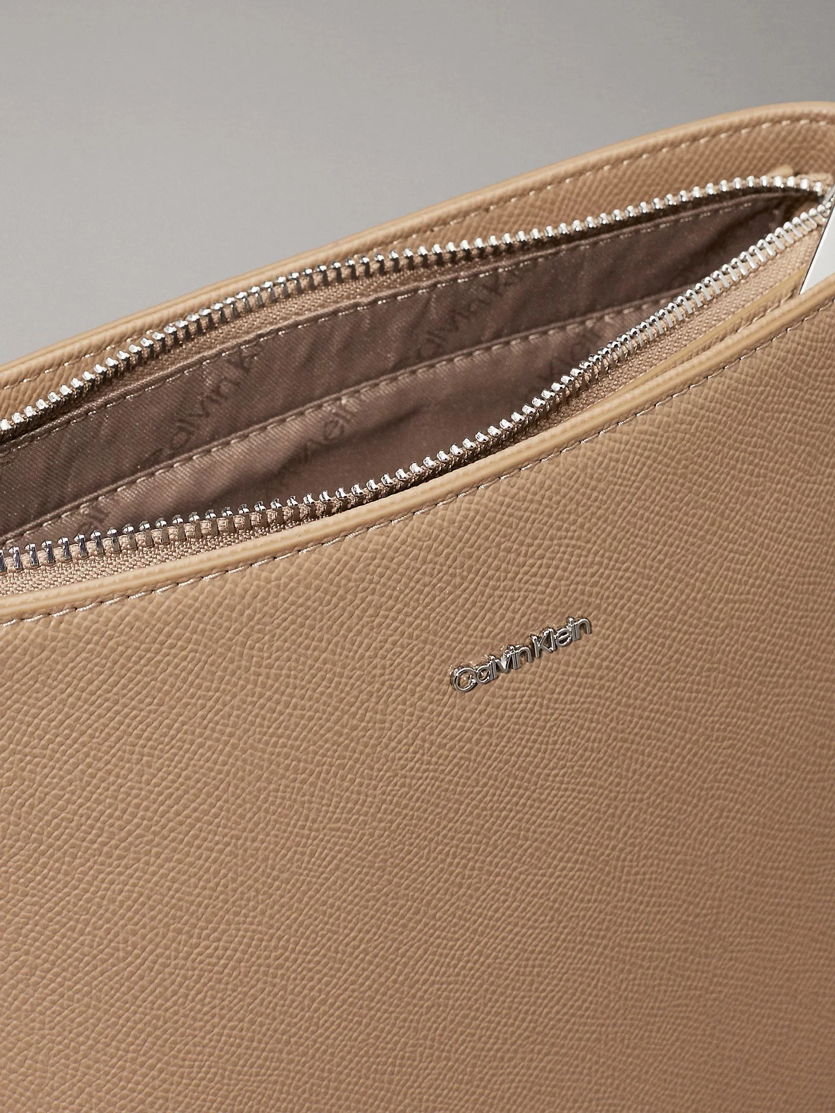 CALVIN KLEIN - CK MUST SMALL... CALVIN KLEIN - CK MUST SMALL...