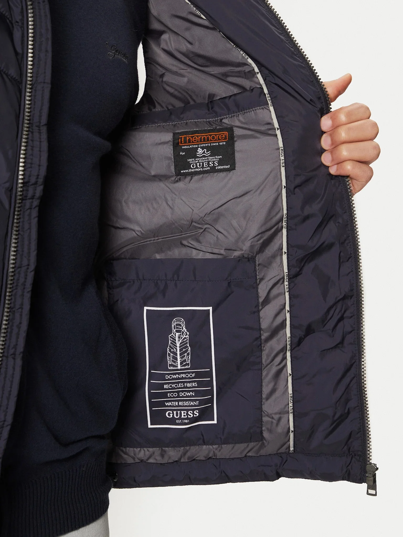 GUESS - LIGHT PUFFA VEST GUESS - LIGHT PUFFA VEST
