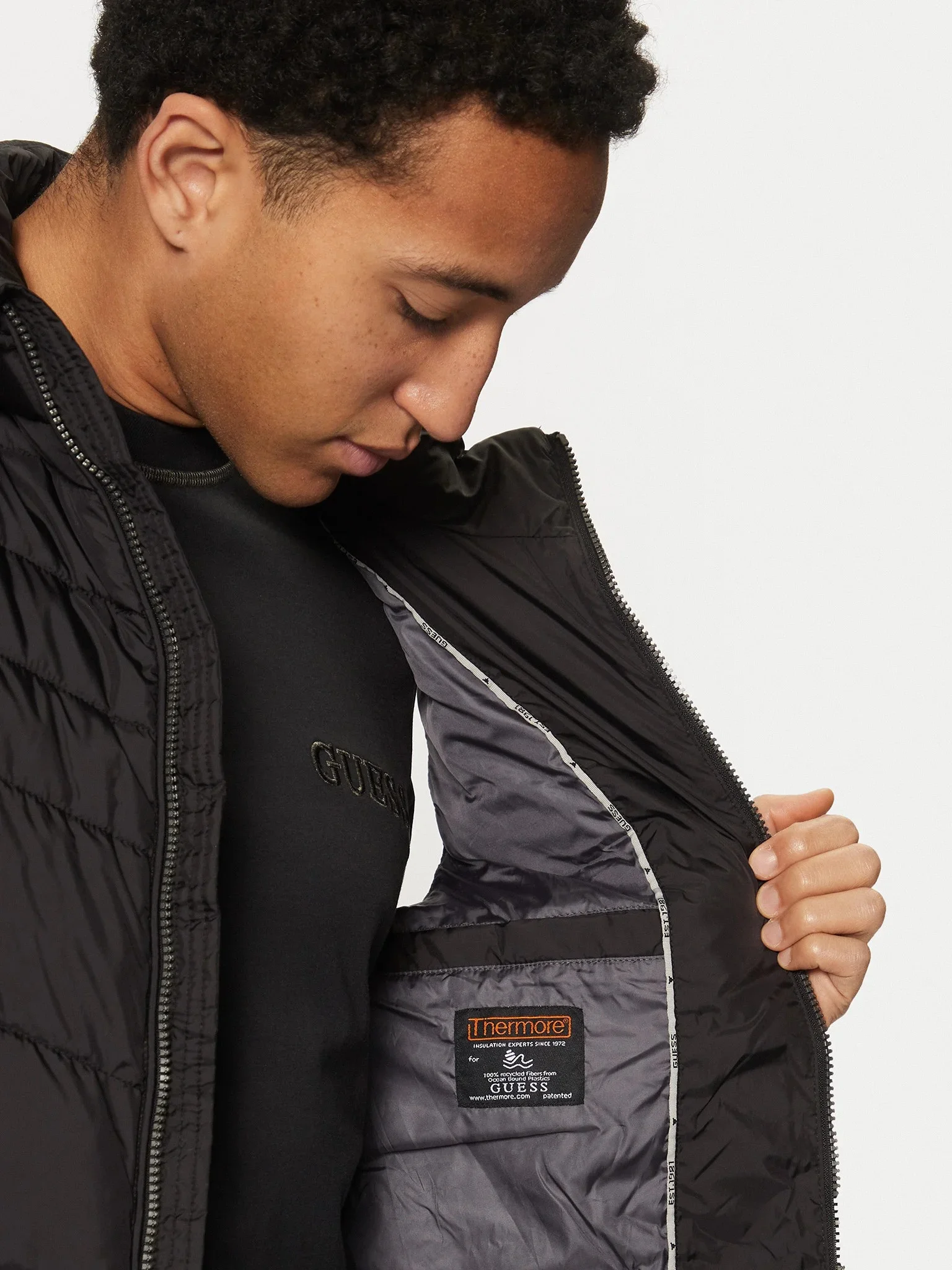 GUESS - LIGHT PUFFA VEST GUESS - LIGHT PUFFA VEST