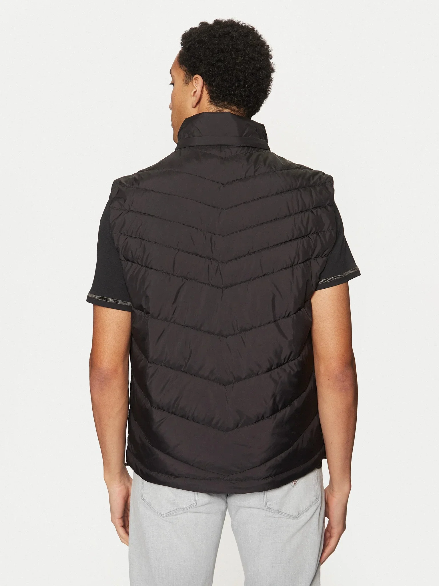 GUESS - LIGHT PUFFA VEST GUESS - LIGHT PUFFA VEST
