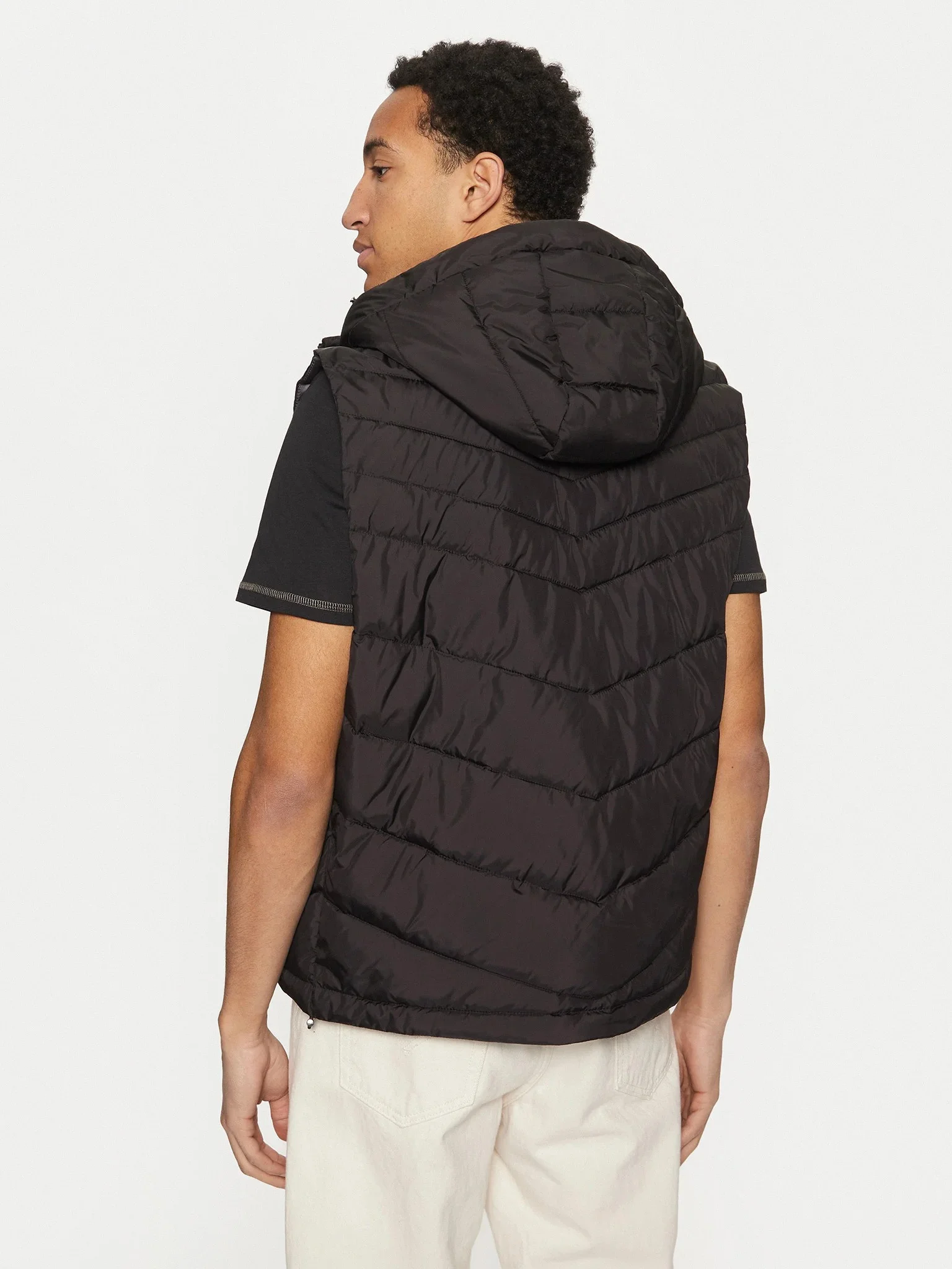 GUESS - LIGHT PUFFA VEST GUESS - LIGHT PUFFA VEST
