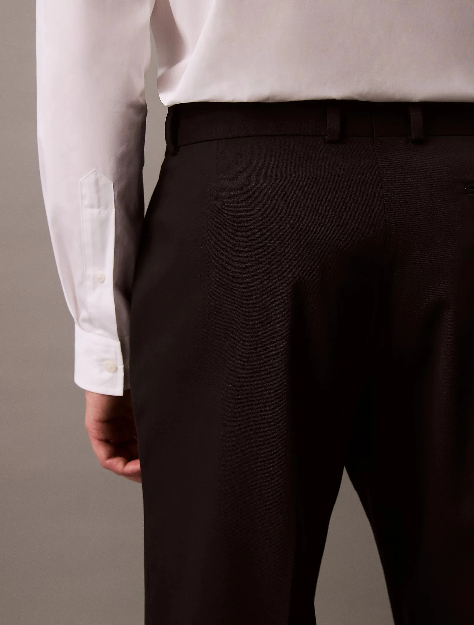 CALVIN KLEIN STUDIO - STRAIGHT WOOL... CALVIN KLEIN STUDIO - STRAIGHT WOOL...