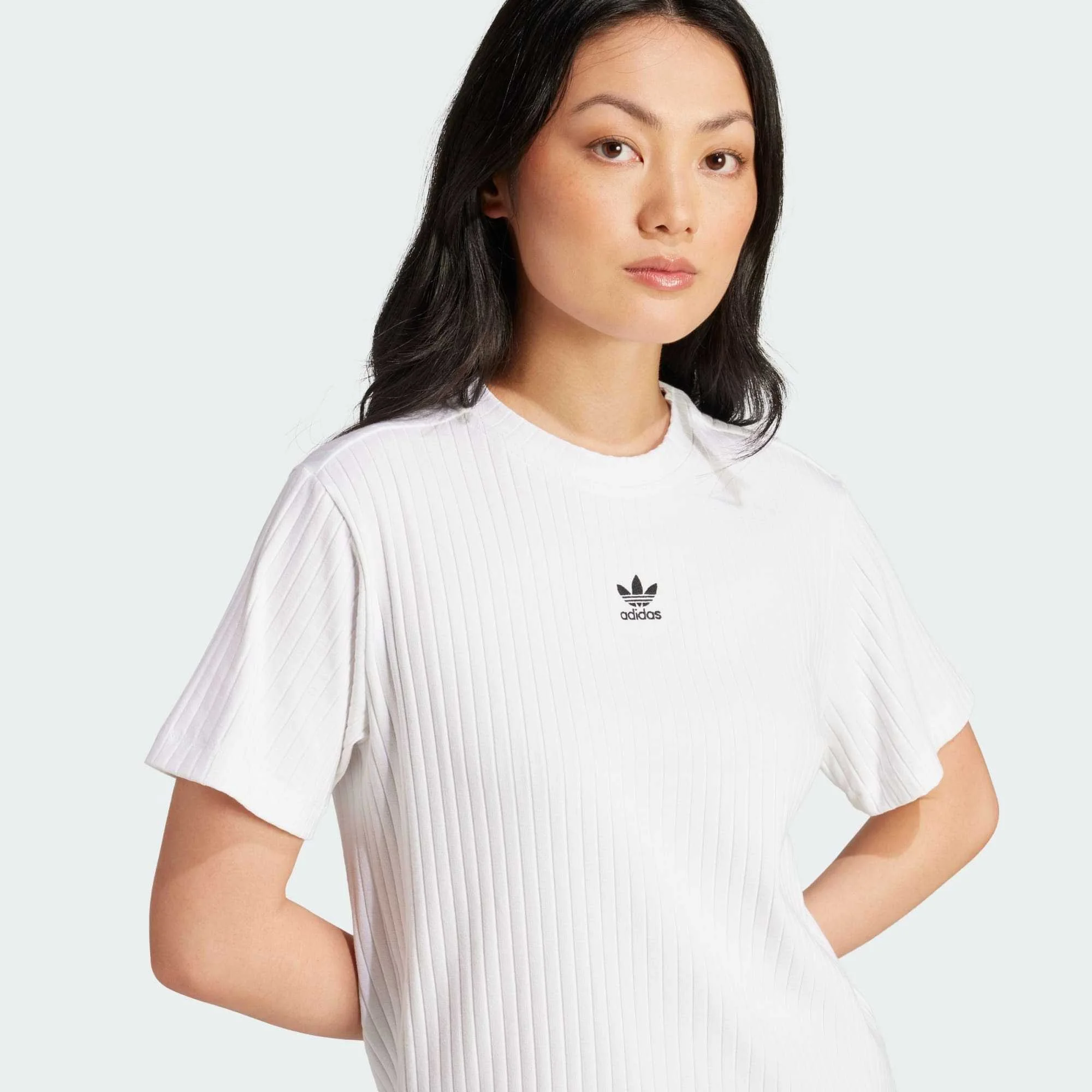 Adidas - ESS WR TEE Adidas - ESS WR TEE
