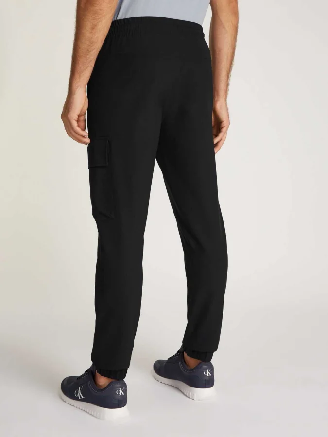 CALVIN KLEIN JEANS -... 2