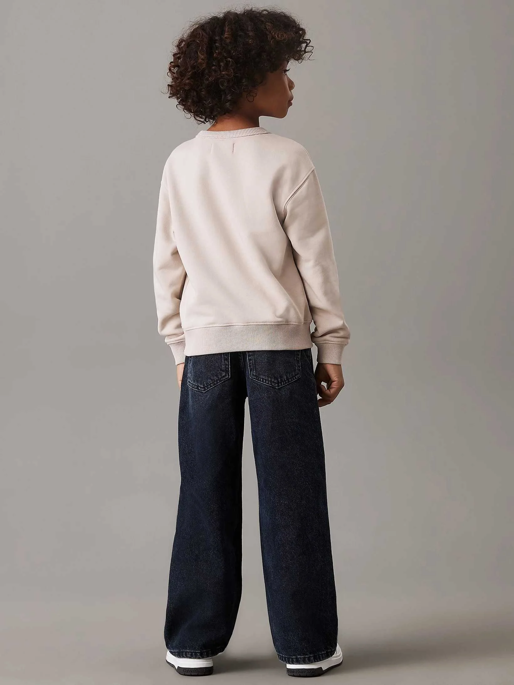 CALVIN KLEIN - OUTLINED... 2