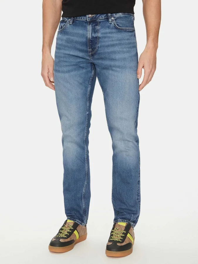 GUESS - FINNLEY