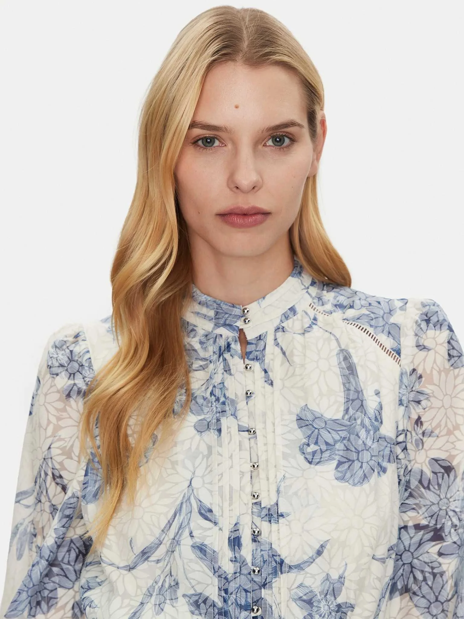 GUESS - ADLAIDE LS FLARE DRESS GUESS - ADLAIDE LS FLARE DRESS