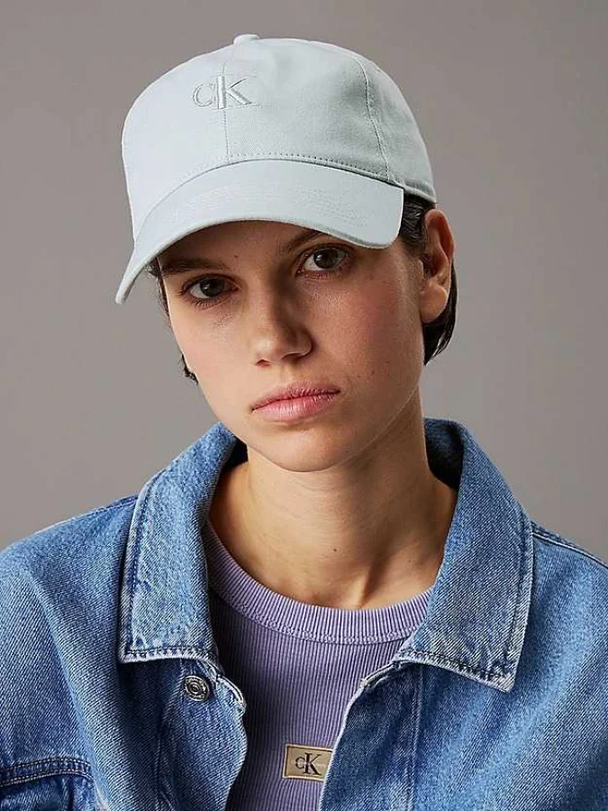 CALVIN KLEIN - MONOGRAM... 2