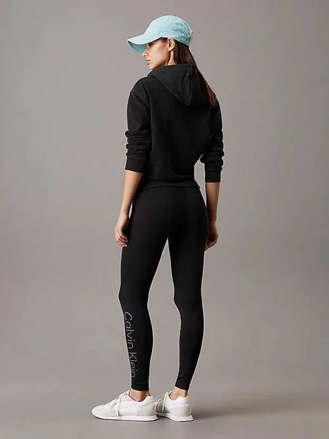 CALVIN KLEIN - MODERN SPORT... 2