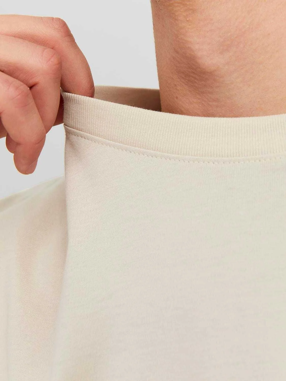 Jack&Jones - JORVESTERBRO TEE SS CREW... Jack&Jones - JORVESTERBRO TEE SS CREW...