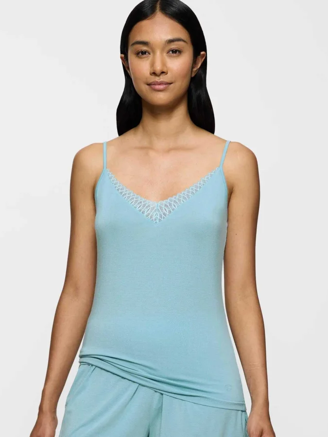 Triumph - Aura Spotlight...