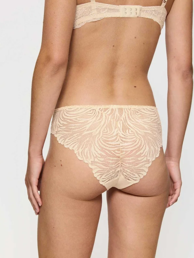 Triumph - Pretty Micro Tai 2