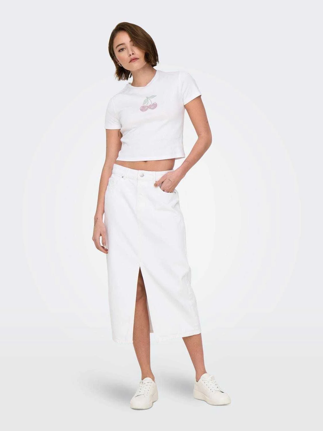 ONLY - ONLKIRA S/S BLING O-NECK SHORT... ONLY - ONLKIRA S/S BLING O-NECK SHORT...